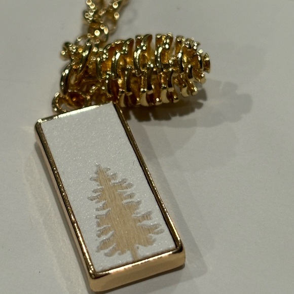 Pacific Northwest Theme Gold Pinecone Earrings & Necklace - Picture 4 of 11